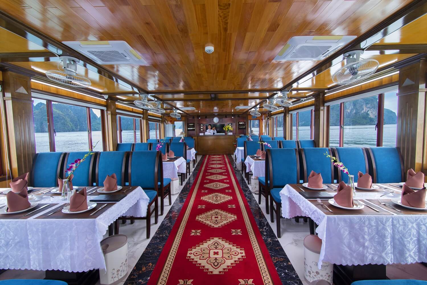 Alova Premium Cruises 1 Day 4 Alova Premium Cruises 1 Day - Image 4